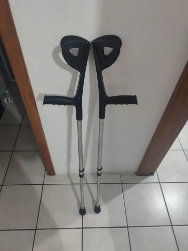 Par de muletas de aluminio leve