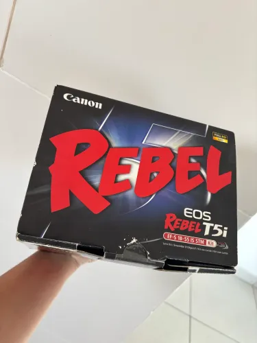Canon EOS Rebel T5i Muito Conservada | Caixa, Bateria e Carregador Original