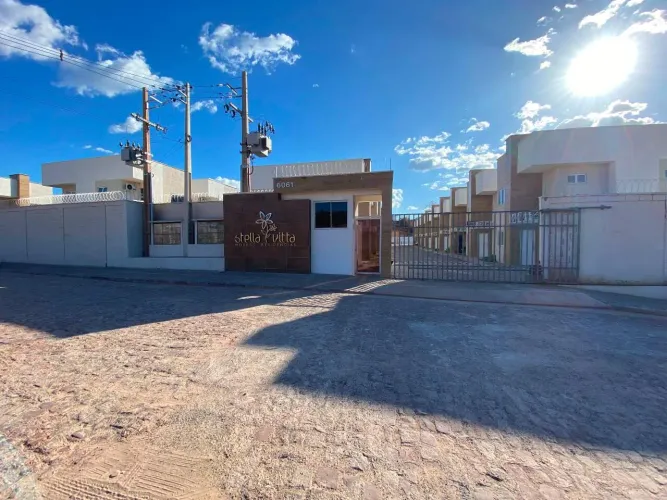vende-se Casa Duplex em Condomínio Fechado Stella Vitta