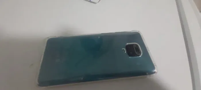 Vendo 1 celular redemi 09 semi novo com capa transparente 64 gh de memória interna. Ótimo 