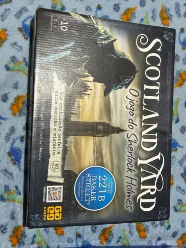 Vendo jogo de tabuleiro scotland yard