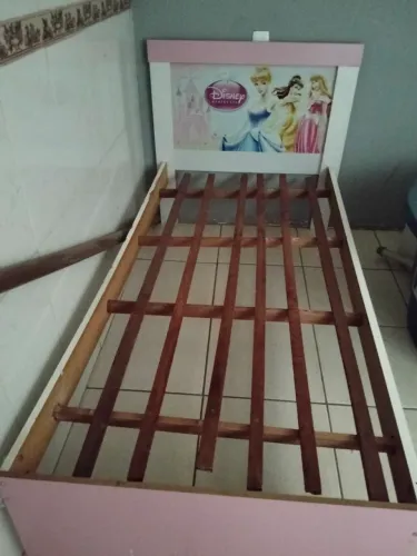 Cama solteiro