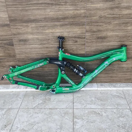 Quadro Specialized Big Hit II + Shock Fox DHX 4.0