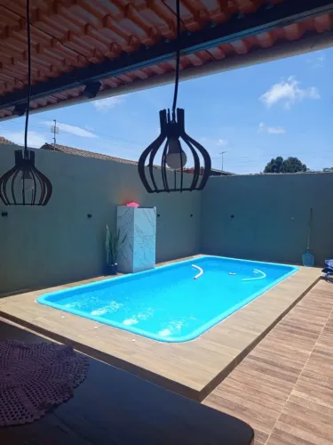 Linda casa por temporada, diária a partir de 250 reais.