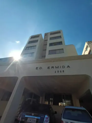 Imóvel para aluguel tem 110 metros quadrados com 3 quartos Av 9 de Julho - Jundiaí - SP
