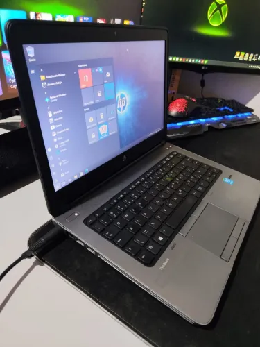 Vendo Notebook HP i7 8gb RAM SSD