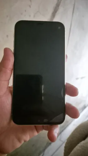 Iphone 11 em excelente estado.