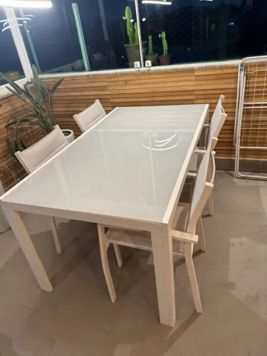 Mesa retangular linda