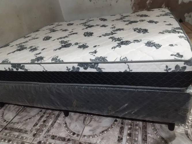 Cama box