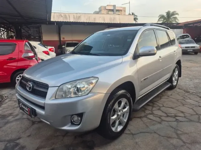 Toyota RAV4 2.4 4X4 16V 170cv Aut. 2011