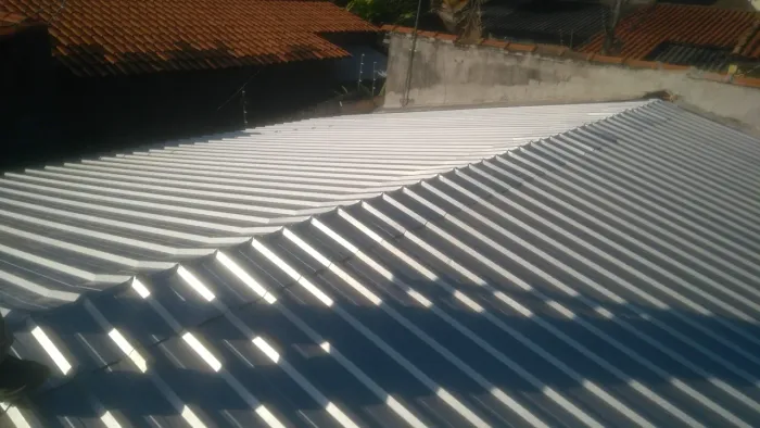     Coberturas Termoacústicas | Garagem, Área Gourmet e Telhado Embutido | 20 Anos