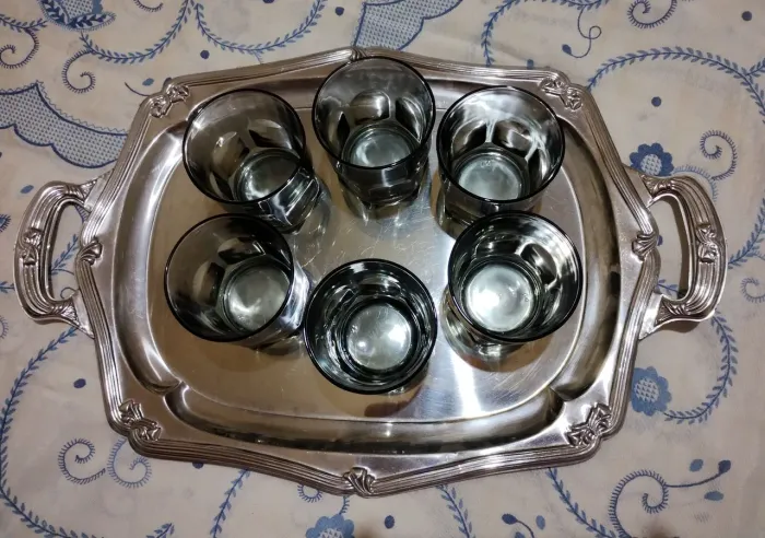 JOGO 6 COPOS NADIR FIGUEIREDO COM BANDEJA INOX