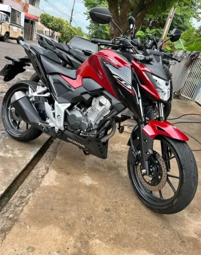 HONDA CB