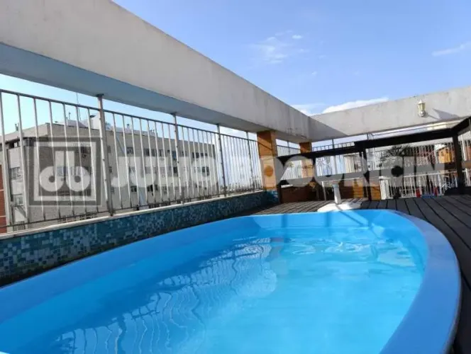 COBERTURA AMPLA NO MÉIER COM PISCINA E CHURRASQUEIRA