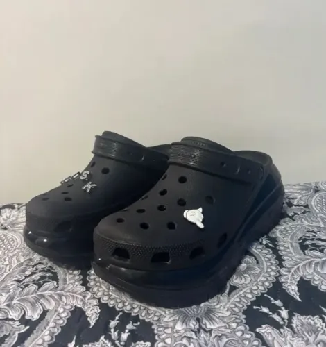Crocs Mega Crush Preto 