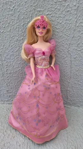 Boneca Barbie do filme "Barbie e As Três Mosqueteiras" 2009