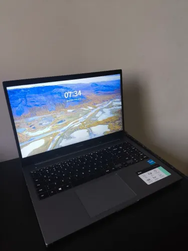 Notebook Samsung Book i5 | 12GB RAM | SSD 512GB + HD 1TB | Rápido e Completo