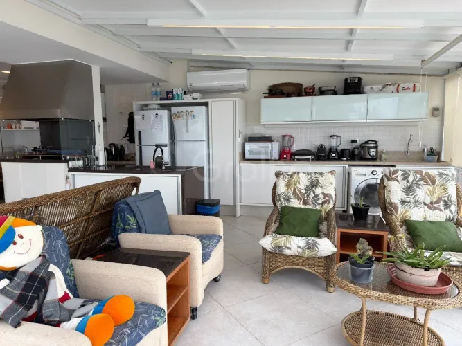 Cobertura 174m² no Morro das Pedras