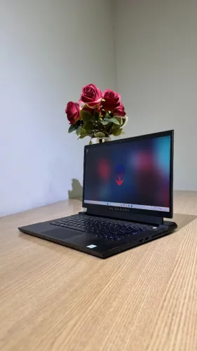 Alienware i7 RTX 2080 2,1Tb SSD NVME + 16Gb FHD Retroiluminado RGB(Garantia)