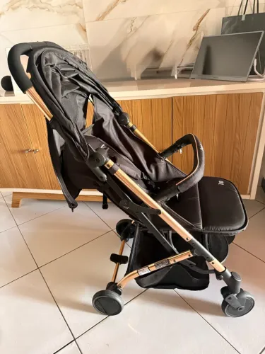 Carrinho de bebê Burigotto Novo