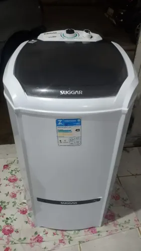 Tanquinho funcionando perfeitamente semi novo 20kg