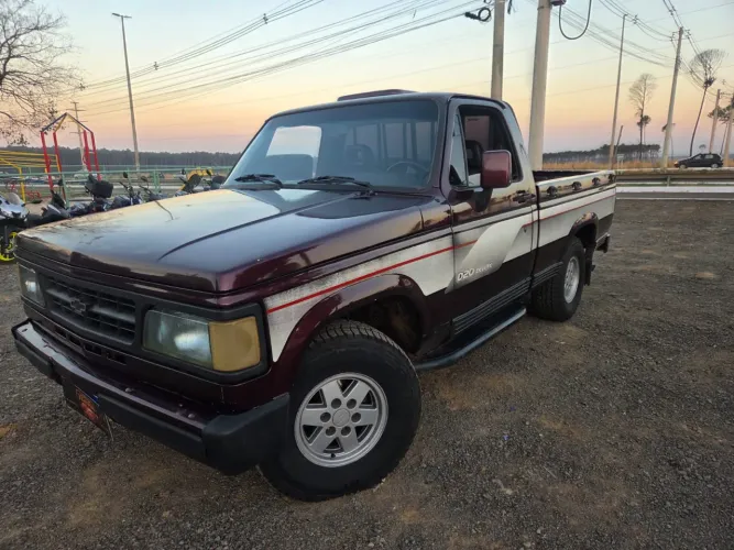 Chevrolet D-20 S / Luxe 3.9/4.0 Diesel 1996