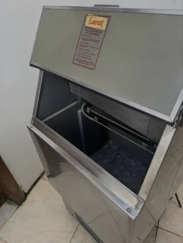 Máquina de gelo Everest