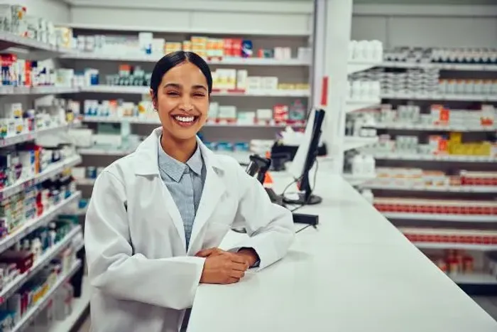 Contrata-se Farmacêutica