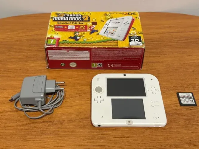 NINTENDO 2DS SUPER MARIO MARIO BROS 2 SPECIAL EDITION + MARIO KART
