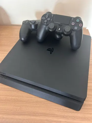 Playstation 4 Slim 1TB