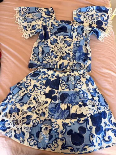 Conjunto Aline tamanho 12 Disney semi novo lindo