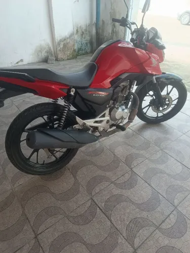 Vendo ou troco motos  uma XRE 300  2012 É uma FAN 2025 