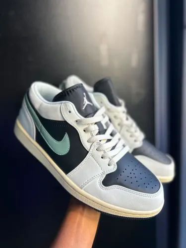 Nike Air Jordan 1 Low 'jade Smoke' Branco/verde