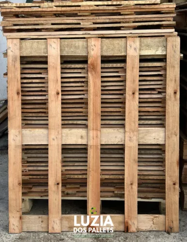 Grades de madeira de eucalipto - 98cm x 112cm