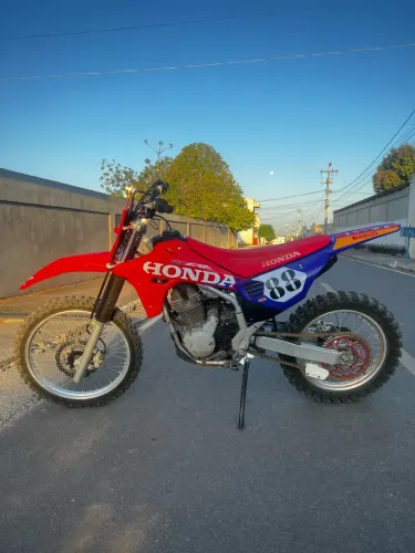 Honda CRF 250 F 2025