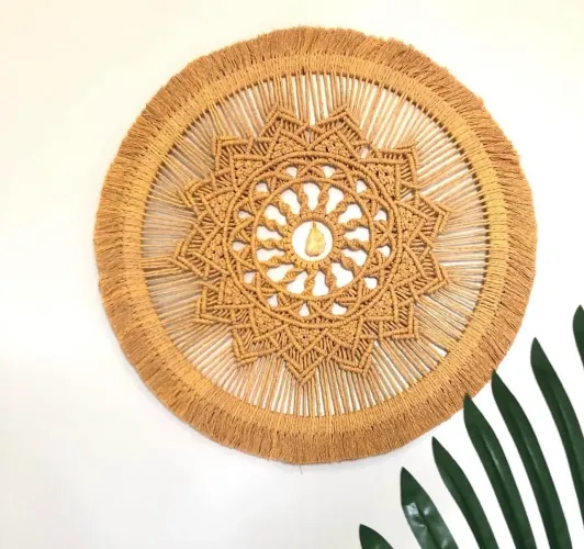 Mandala artesanal decorativa
