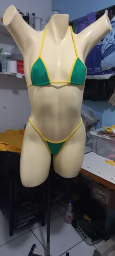 Mandquim Claudia Raia sem pedestal!