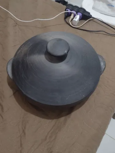 Panela de barro nova