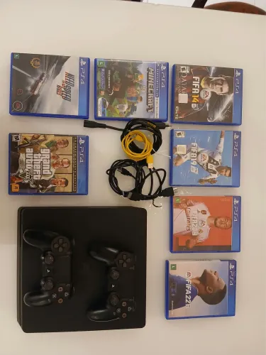PLAYSTATION 4 SLIM 500GB + 7 jogos