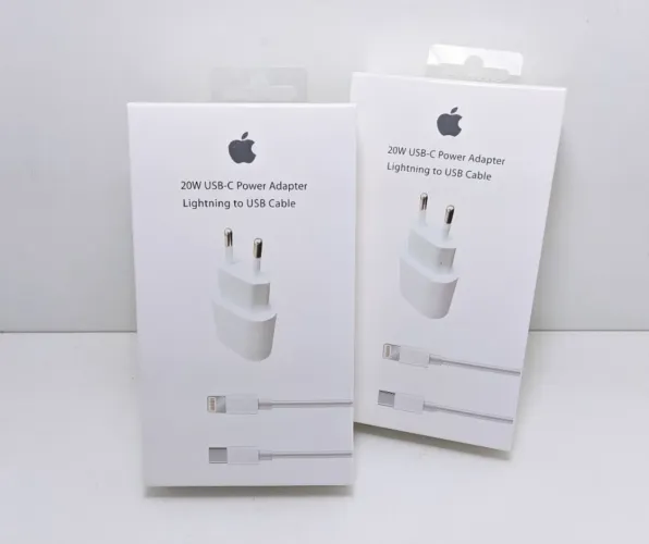 Kit CARREGADOR IPHONE USB C 20W com CABO TIPO C para IOS