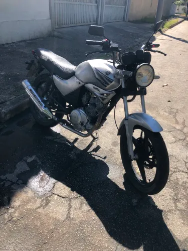Vendo ybr 125