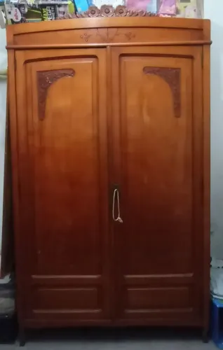Guarda Roupa Antigo