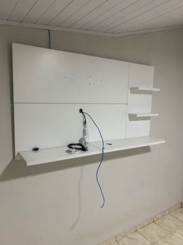 Painel Tv com prateleiras