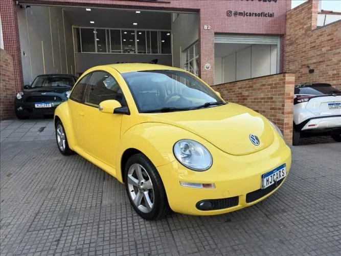 Volkswagen New Beetle 2.0 MI Mec./aut. 2010