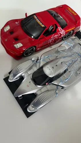 Kit 2 Miniaturas Honda Acura NSX e Peugeot Prata Lemans