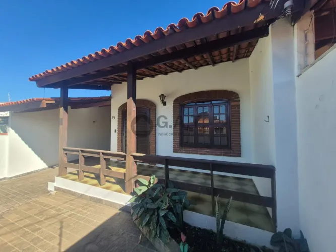 Casa à venda em Sorocaba-SP, Parque Ouro Fino: 3 quartos, 1 suíte, 2 salas, 2 banheiros, 4