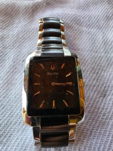 BULOVA ADQUIRIDO NOS EUA EM 2012. MOD 98A117 