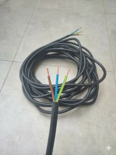 Vendo rolo com 15 metros contínuos de cabo flexível multipolar (Cabo PP) de 3 vias x 6mm².