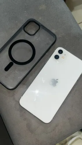 iPhone 11 128GB- 1.300