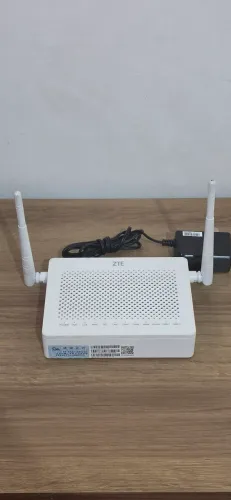 Roteador Modem Fibra Óptica ZTE ZXHN F673AV9 Dual Band - Com Fonte